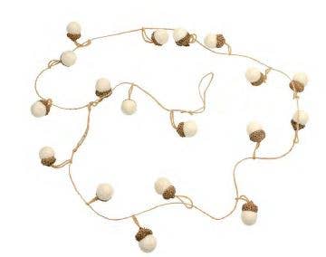 A22320 16 piece off white felt garland with acorn tops